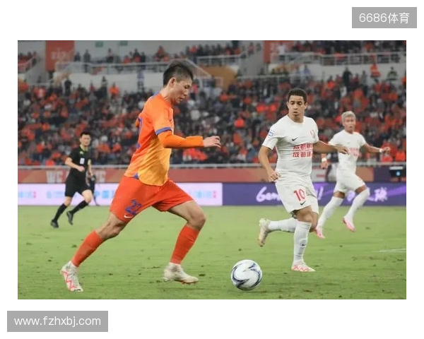 足球报谈海港对手町田：进攻力近期疲软，6场仅4球，门前效率不足