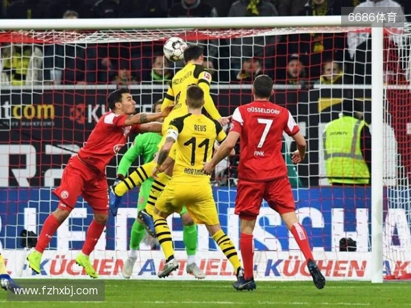 桑乔替补登场又被换下,埃梅里:这不是惩罚,而是战术决定 桑乔替补登场又被换下,埃梅里:这不是惩罚,而是战术决定